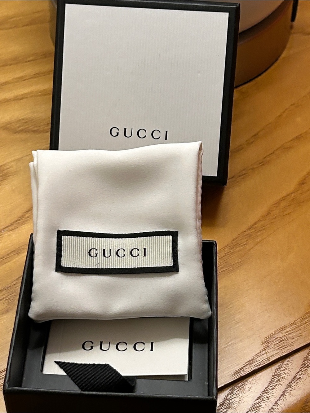 Gucci Silver Men's Ring size 9 with pouch,  care tags and box - Picture 11 of 11